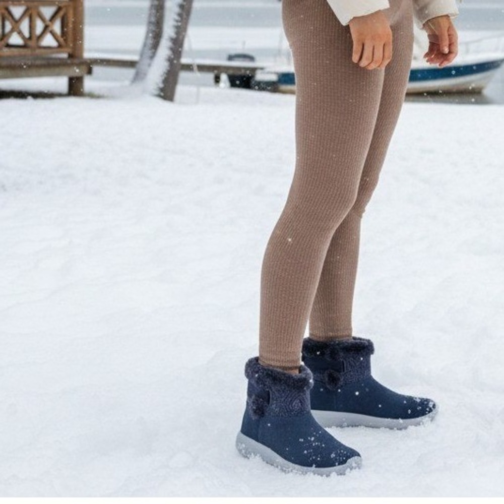 Skechers‎ On-The-Go City 2 Cozy Vibe Navy Suede Faux Fur Ankle Boots